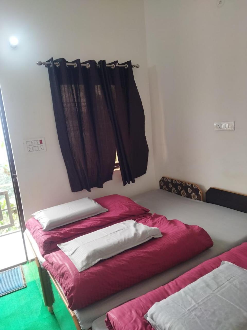 Hotel Narayana Residency Gupta Kāshi Екстериор снимка