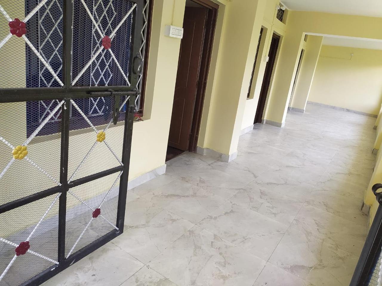 Hotel Narayana Residency Gupta Kāshi Екстериор снимка